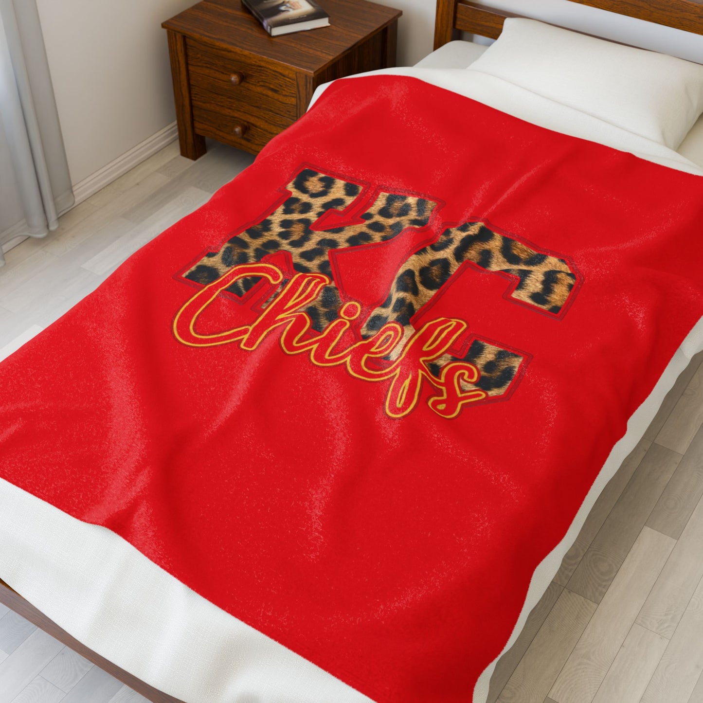 KC Chiefs Leopard Logo Velveteen Plush Blanket — NFL Football Team Throw for Game Day & Gifts